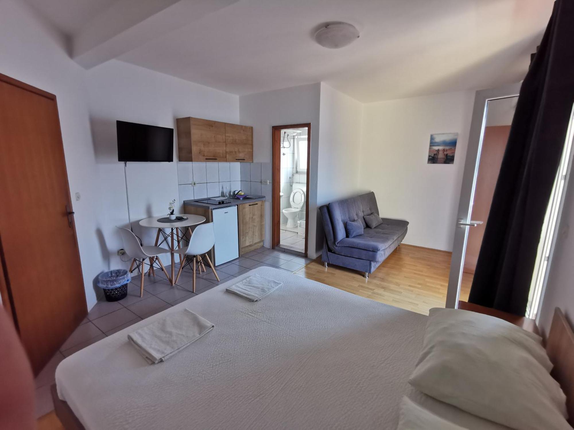 Apartmani Lezenic M เนอุม ภายนอก รูปภาพ