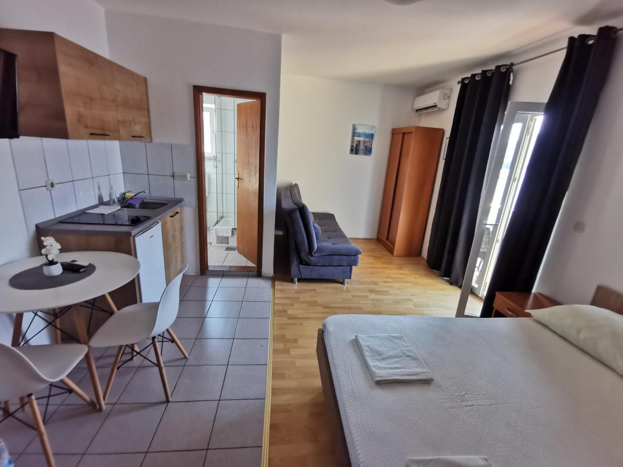Apartmani Lezenic M เนอุม ภายนอก รูปภาพ